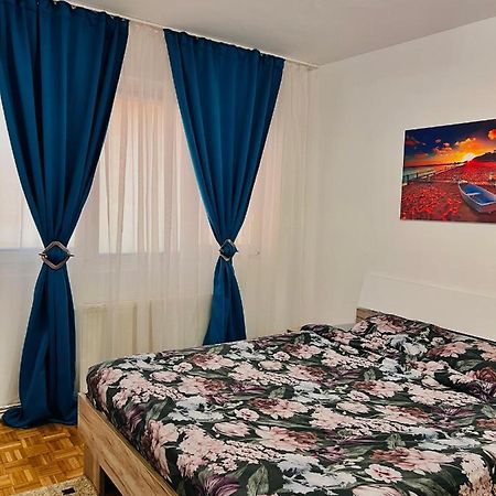 House24 Gari Apartamento Braşov Exterior foto