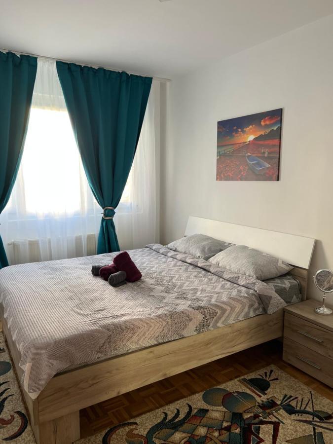 House24 Gari Apartamento Braşov Exterior foto