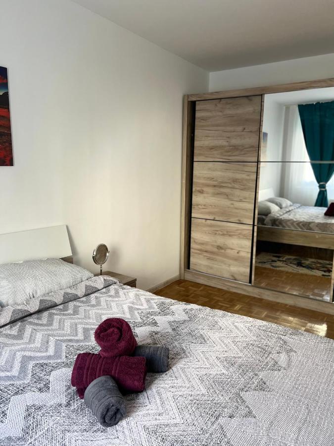 House24 Gari Apartamento Braşov Exterior foto