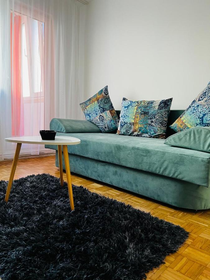 House24 Gari Apartamento Braşov Exterior foto